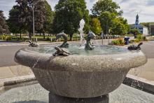 Lebanon Mall Fountain: Photo by GBH Photography