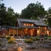 Lakeside Home with a Focus on Nature